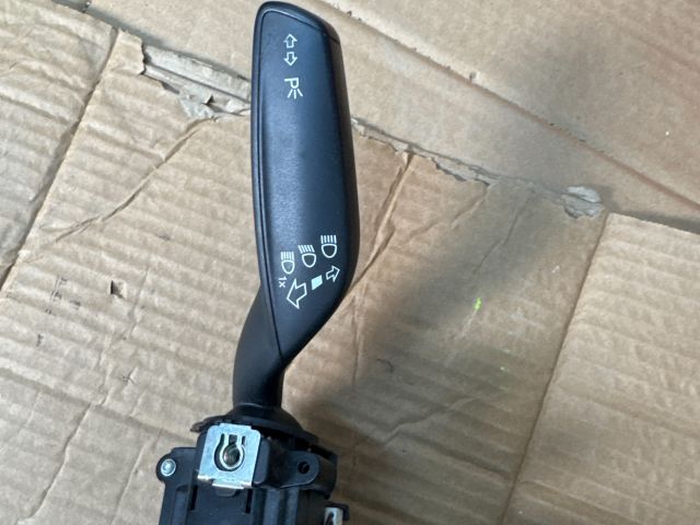 bontott AUDI Q3 Komplett Kormánykapcsoló (Bajuszkapcsoló)