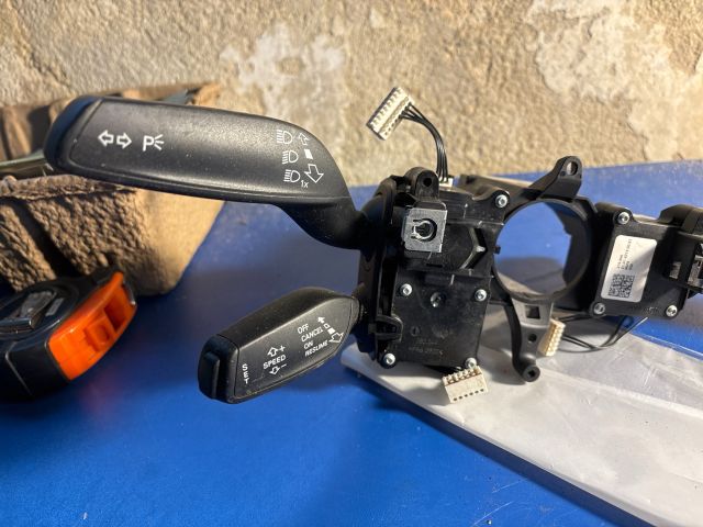 bontott AUDI Q3 Komplett Kormánykapcsoló (Bajuszkapcsoló)