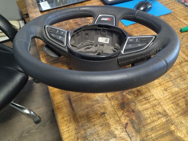 bontott AUDI Q3 Kormány