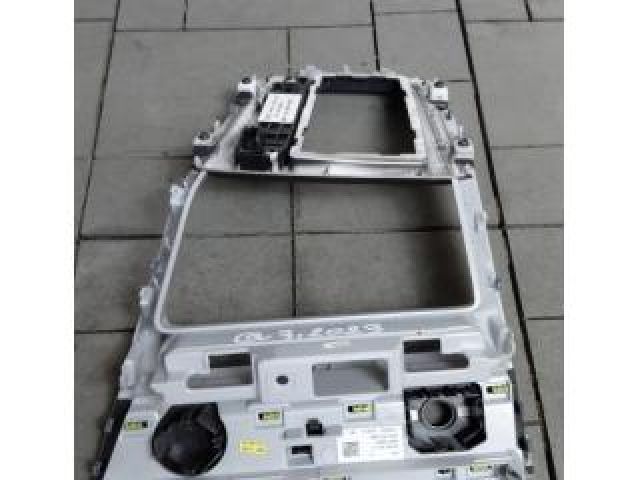 bontott AUDI Q3 Középkonzol Keret