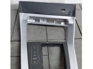 bontott AUDI Q3 Középkonzol Keret