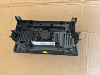 bontott AUDI Q3 Középkonzol Vezérlő Panel