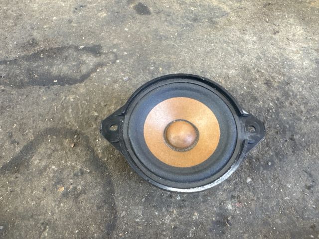 bontott AUDI Q3 Középső Műszerfal Hangszóró