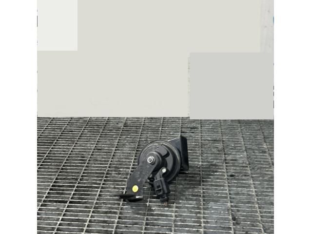 bontott AUDI Q3 Kürt