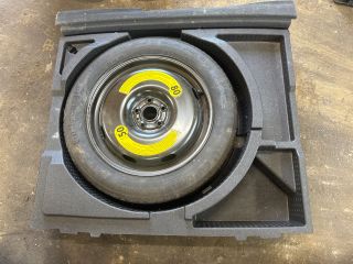 bontott AUDI Q3 Pótkerék