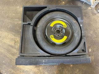 bontott AUDI Q3 Pótkerék