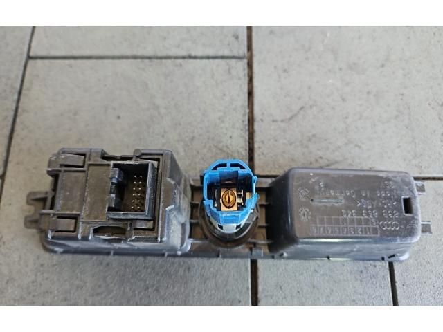 bontott AUDI Q3 Szivargyújtó Aljzat