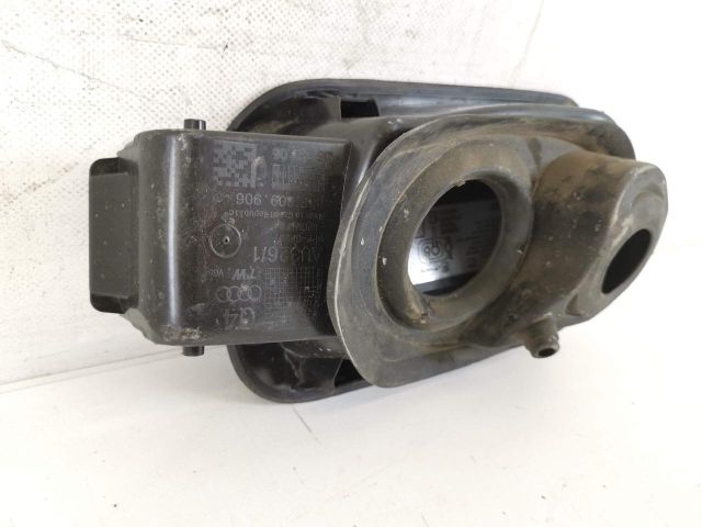 bontott AUDI Q3 Tankajtó