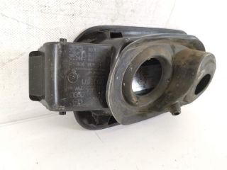 bontott AUDI Q3 Tankajtó