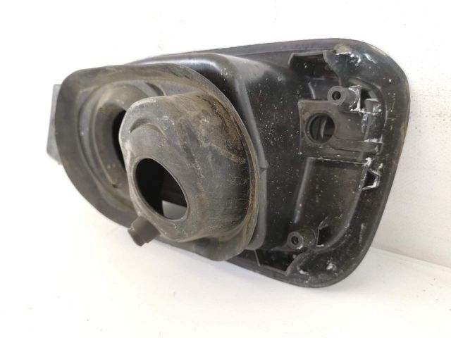 bontott AUDI Q3 Tankajtó