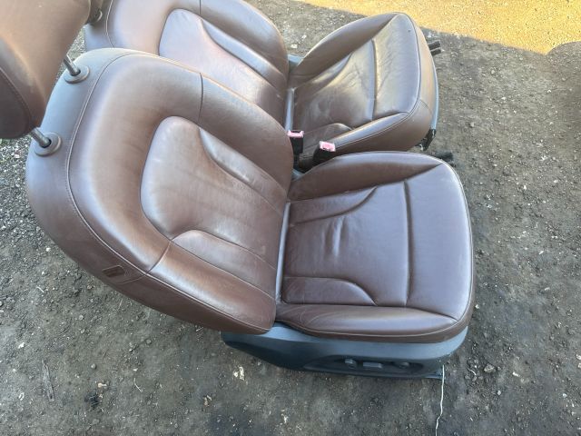 bontott AUDI Q3 Ülés és Ajtókárpit Szett