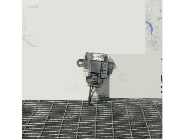 bontott AUDI Q3 Üzemanyag Befecskendező Vezérlő