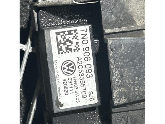 bontott AUDI Q3 Üzemanyag Befecskendező Vezérlő