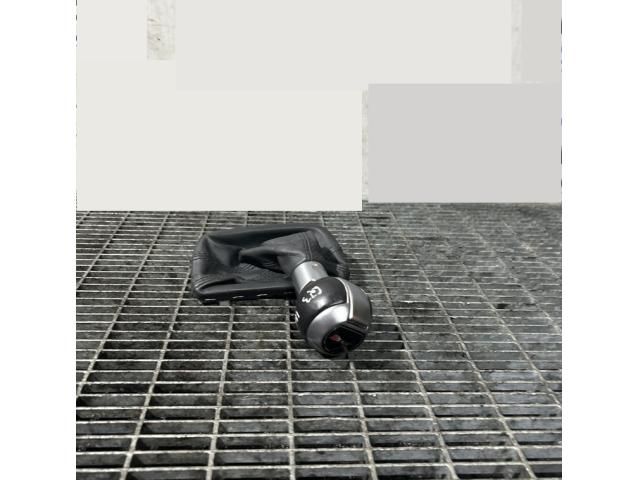bontott AUDI Q3 Váltógomb