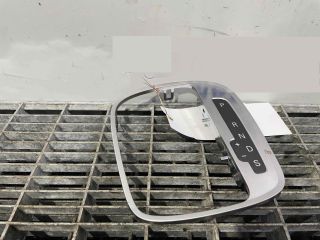 bontott AUDI Q3 Váltókar Keret