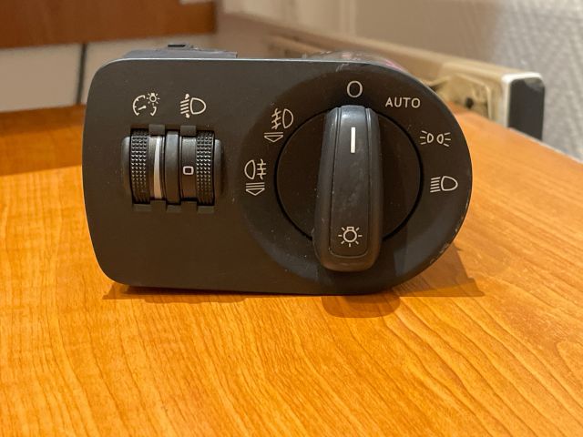 bontott AUDI Q3 Világítás Kapcsoló