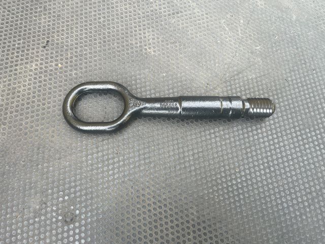 bontott AUDI Q3 Vonószem