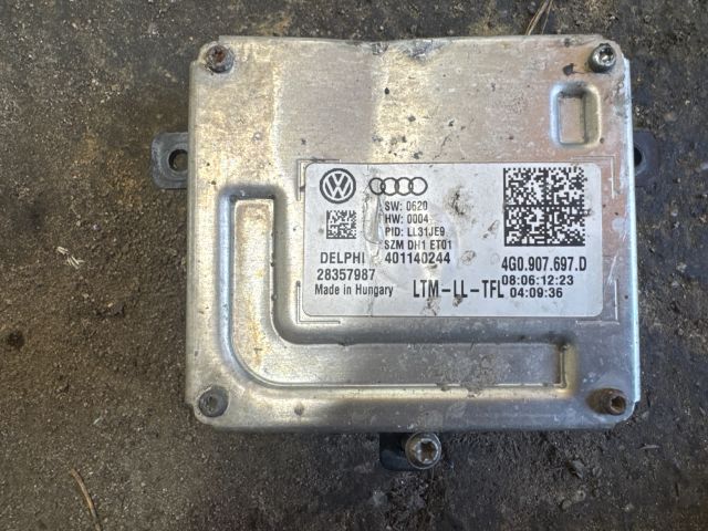 bontott AUDI Q3 Xenon Trafó