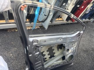 bontott AUDI Q4 Bal első Ajtó (Üres lemez)