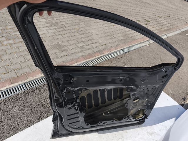 bontott AUDI Q4 Bal első Ajtó (Üres lemez)