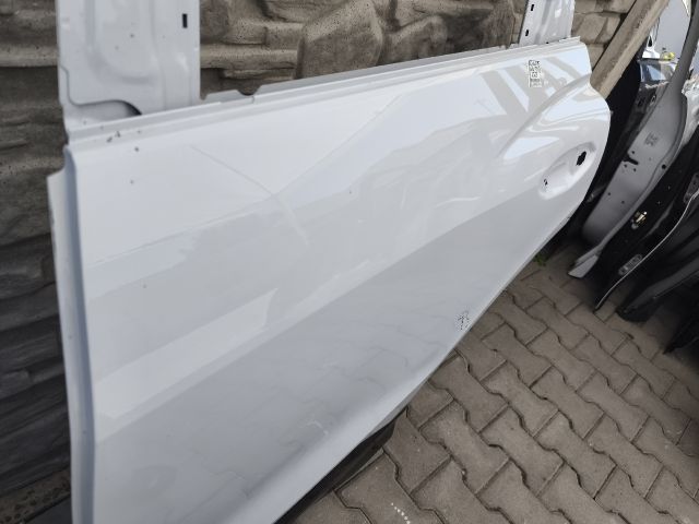 bontott AUDI Q4 Bal hátsó Ajtó (Üres lemez)