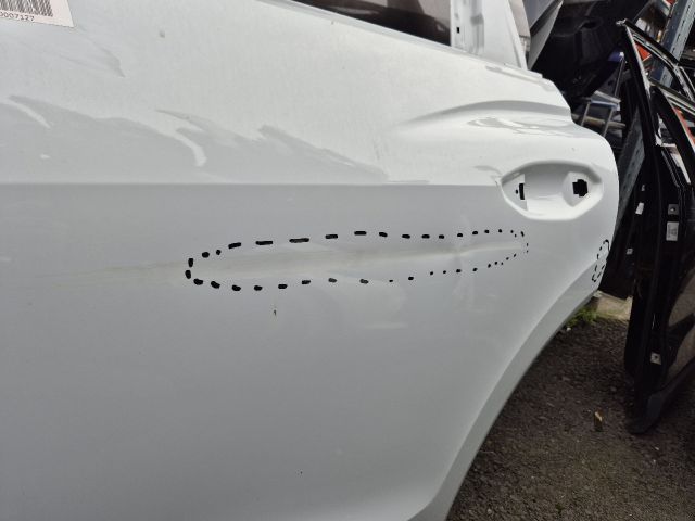 bontott AUDI Q4 Bal hátsó Ajtó (Üres lemez)