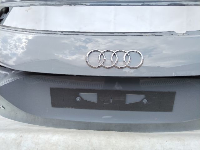 bontott AUDI Q4 Csomagtérajtó (Üres lemez)