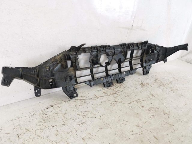 bontott AUDI Q4 Első Lökhárító Tartó Felső