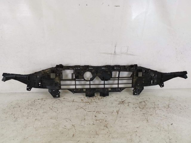 bontott AUDI Q4 Első Lökhárító Tartó Felső