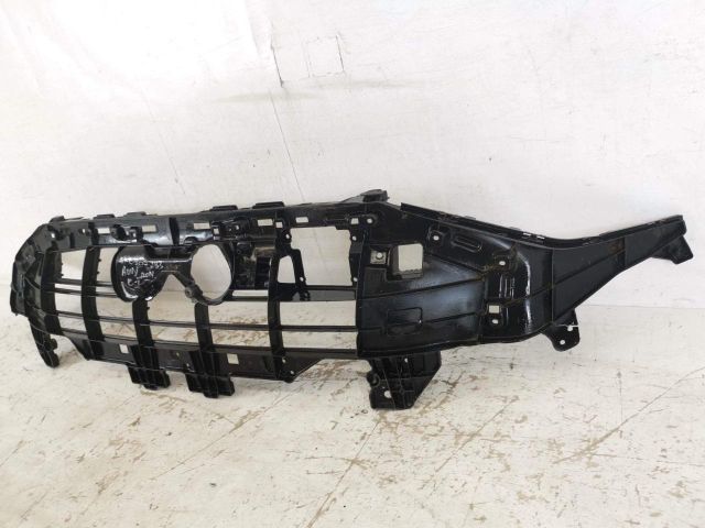 bontott AUDI Q4 Első Lökhárító Tartó Felső