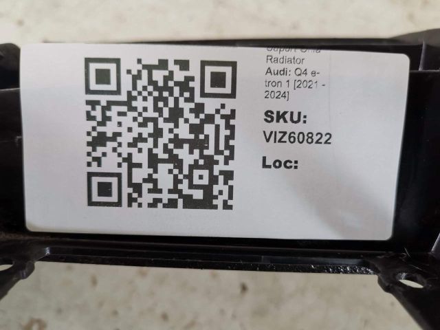 bontott AUDI Q4 Első Lökhárító Tartó Felső