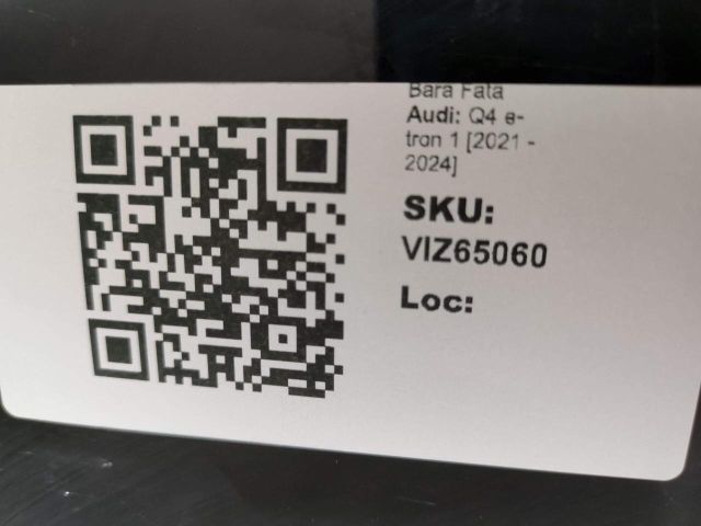 bontott AUDI Q4 Első Lökhárító (Üresen)