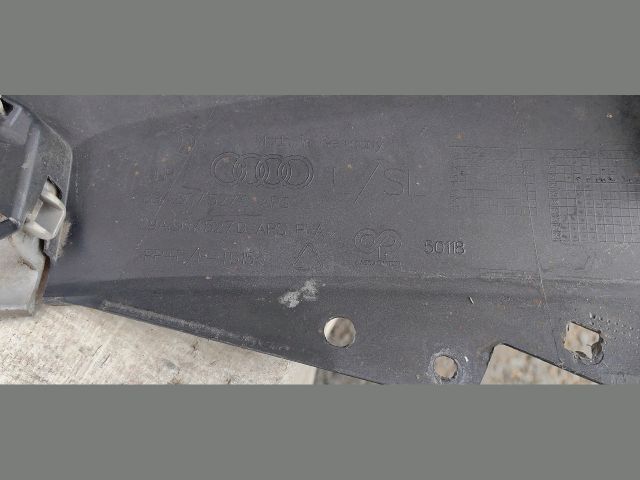 bontott AUDI Q4 Hátsó Lökhárító (Üresen)