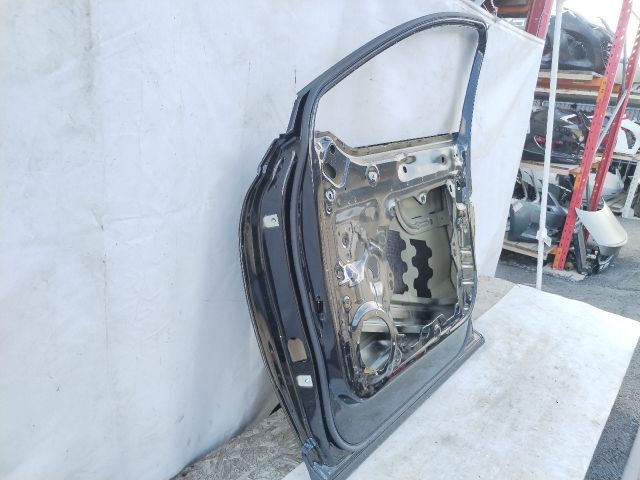 bontott AUDI Q4 Jobb első Ajtó (Üres lemez)