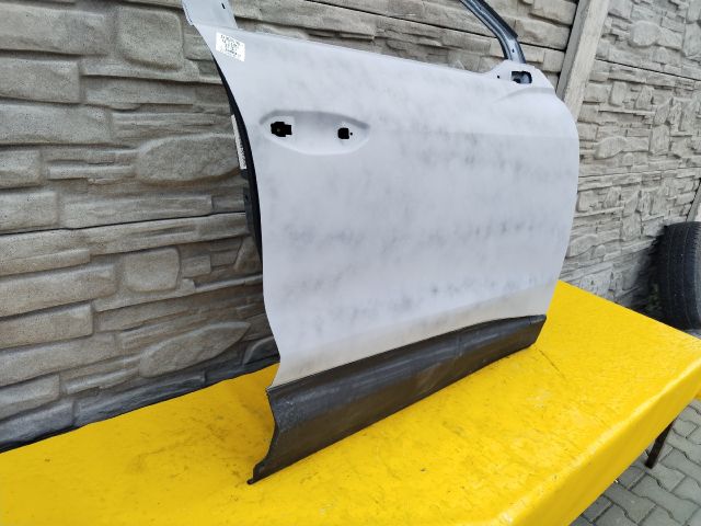 bontott AUDI Q4 Jobb első Ajtó (Üres lemez)