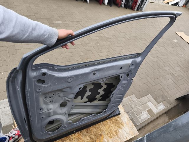 bontott AUDI Q4 Jobb első Ajtó (Üres lemez)