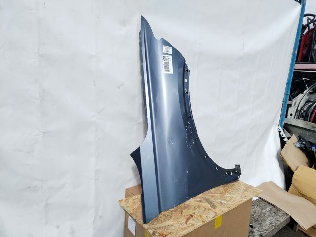 bontott AUDI Q4 Jobb első Sárvédő