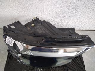 bontott AUDI Q4 Jobb Fényszóró