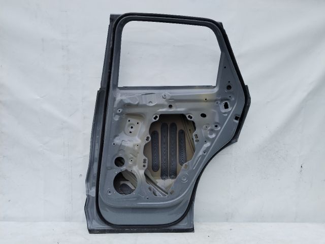 bontott AUDI Q4 Jobb hátsó Ajtó (Üres lemez)