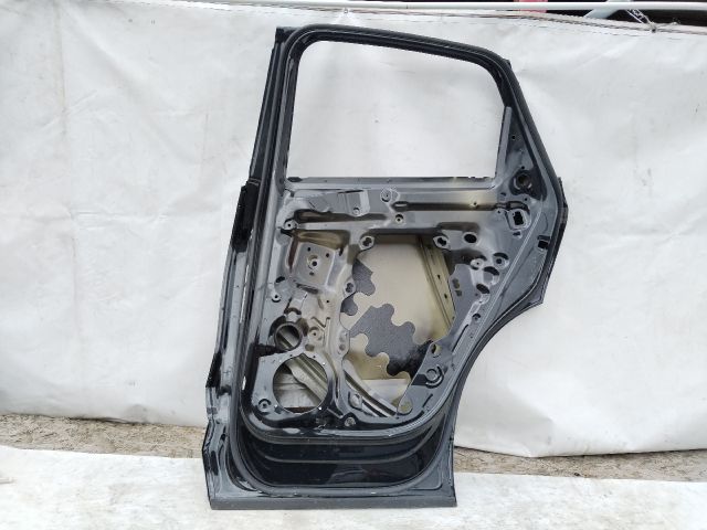 bontott AUDI Q4 Jobb hátsó Ajtó (Üres lemez)