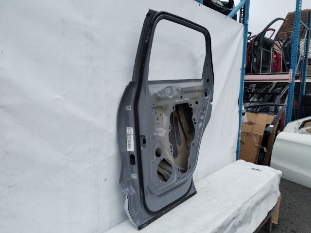 bontott AUDI Q4 Jobb hátsó Ajtó (Üres lemez)