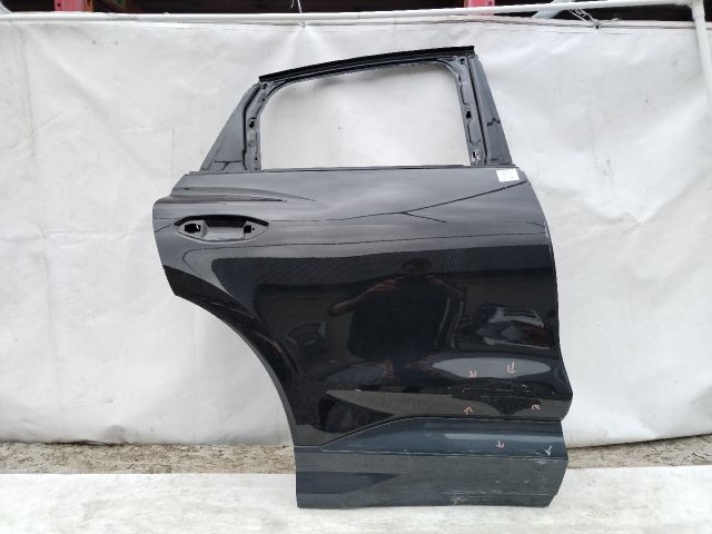 bontott AUDI Q4 Jobb hátsó Ajtó (Üres lemez)