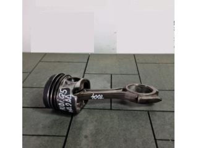 bontott AUDI Q5 Dugattyú