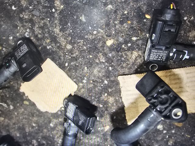 bontott AUDI Q5 Fojtószelep (Elektromos)