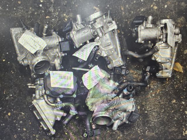 bontott AUDI Q5 Fojtószelep (Elektromos)