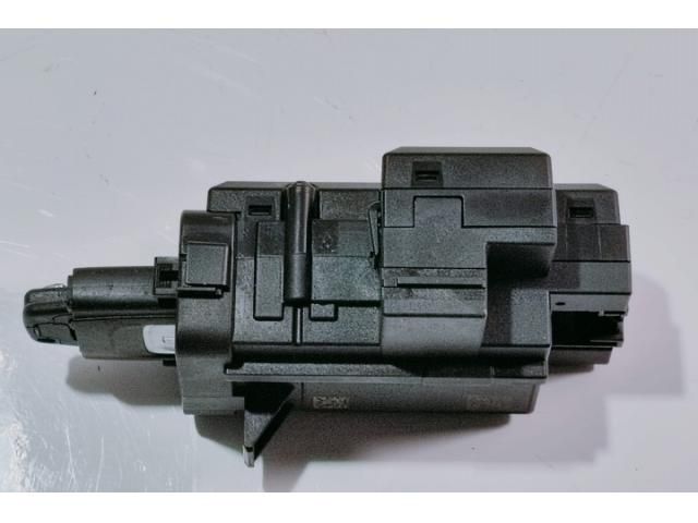 bontott AUDI Q5 Gyújtáskapcsoló