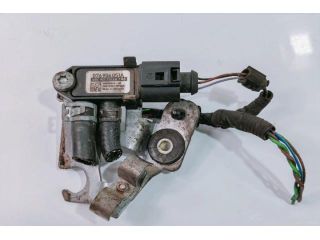 bontott AUDI Q5 Jeladó (Magában)