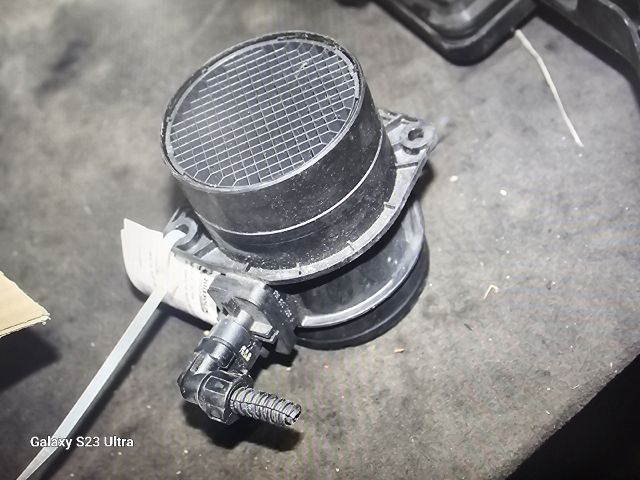 bontott AUDI Q5 Légtömegmérő