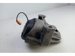 bontott AUDI Q5 Motor Tartó Bak (Pozíciófüggetlen)