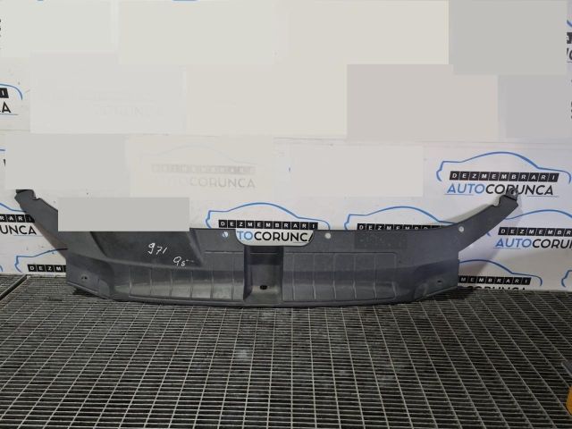 bontott AUDI Q5 Alsó Összekötő